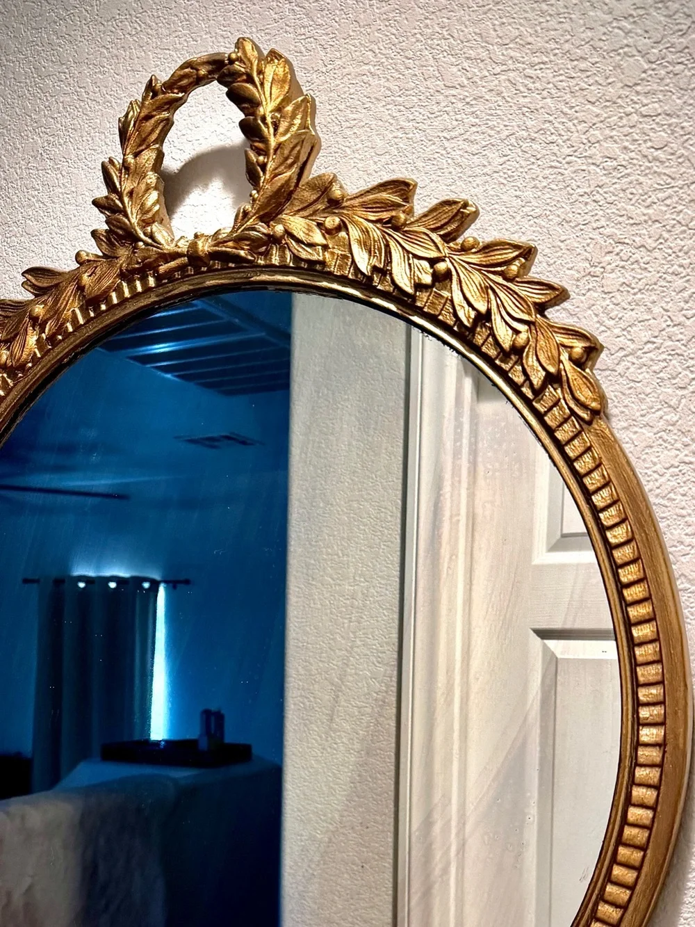 Source Unknown decorative round